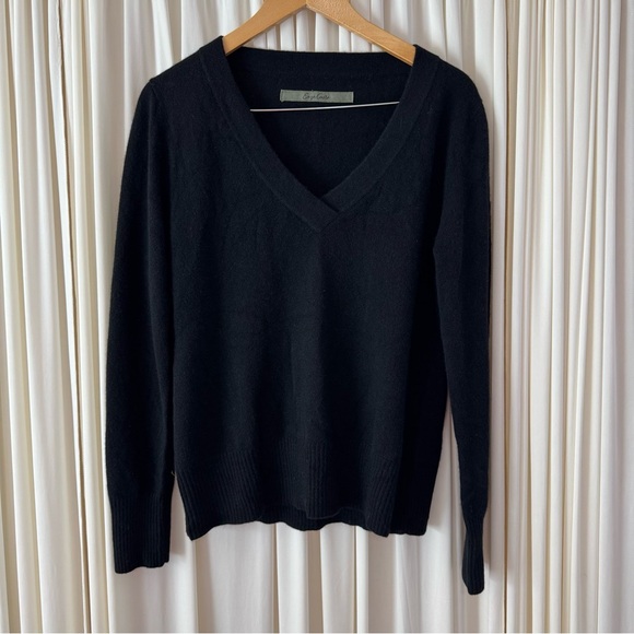Enza Costa Black 100% Cashmere V-Neck Sweater Size Large Winter‎ - Picture 4 of 8